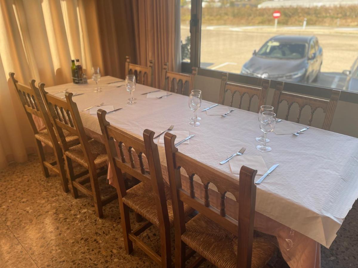 Hotel Reina Isabel Lleida Ngoại thất bức ảnh