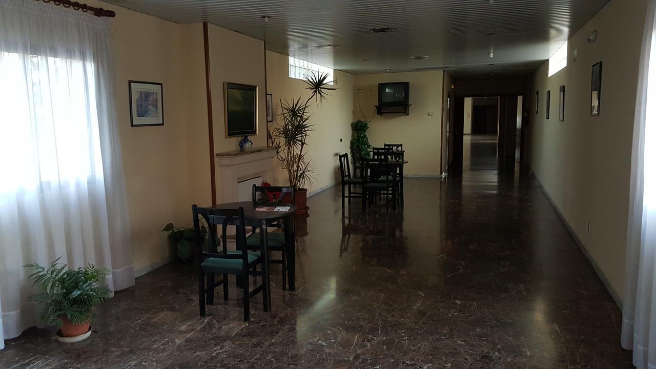 Hotel Reina Isabel Lleida Ngoại thất bức ảnh