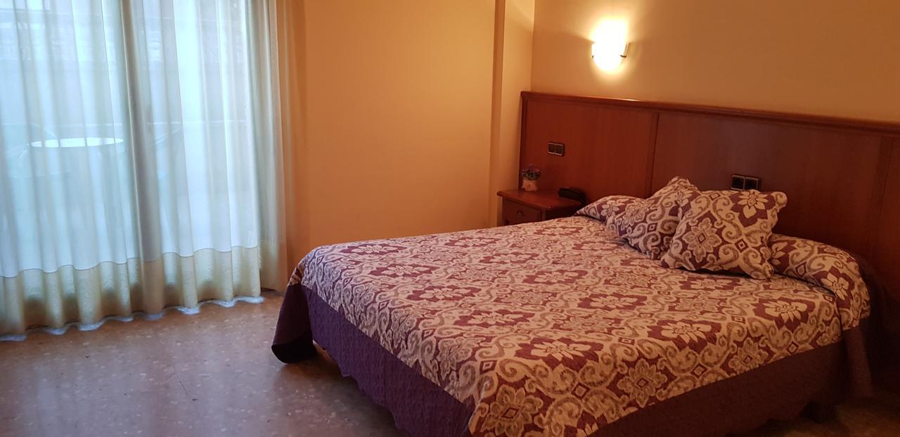 Hotel Reina Isabel Lleida Ngoại thất bức ảnh