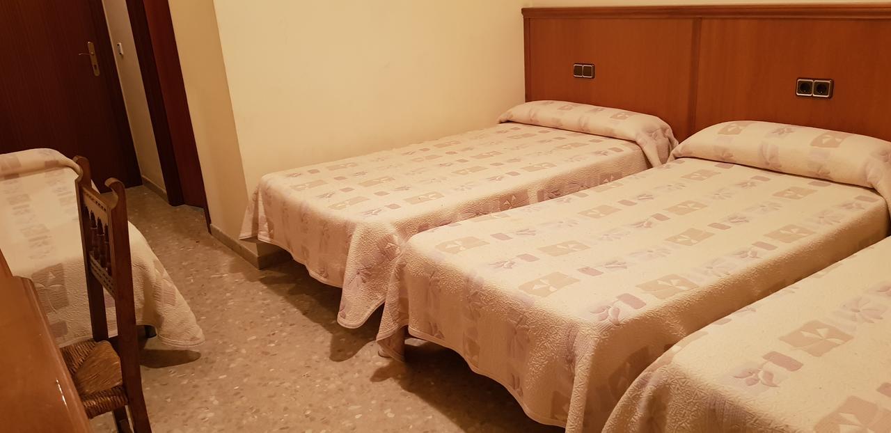 Hotel Reina Isabel Lleida Ngoại thất bức ảnh