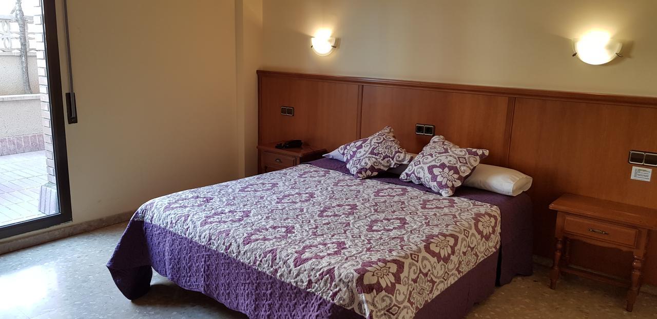 Hotel Reina Isabel Lleida Ngoại thất bức ảnh